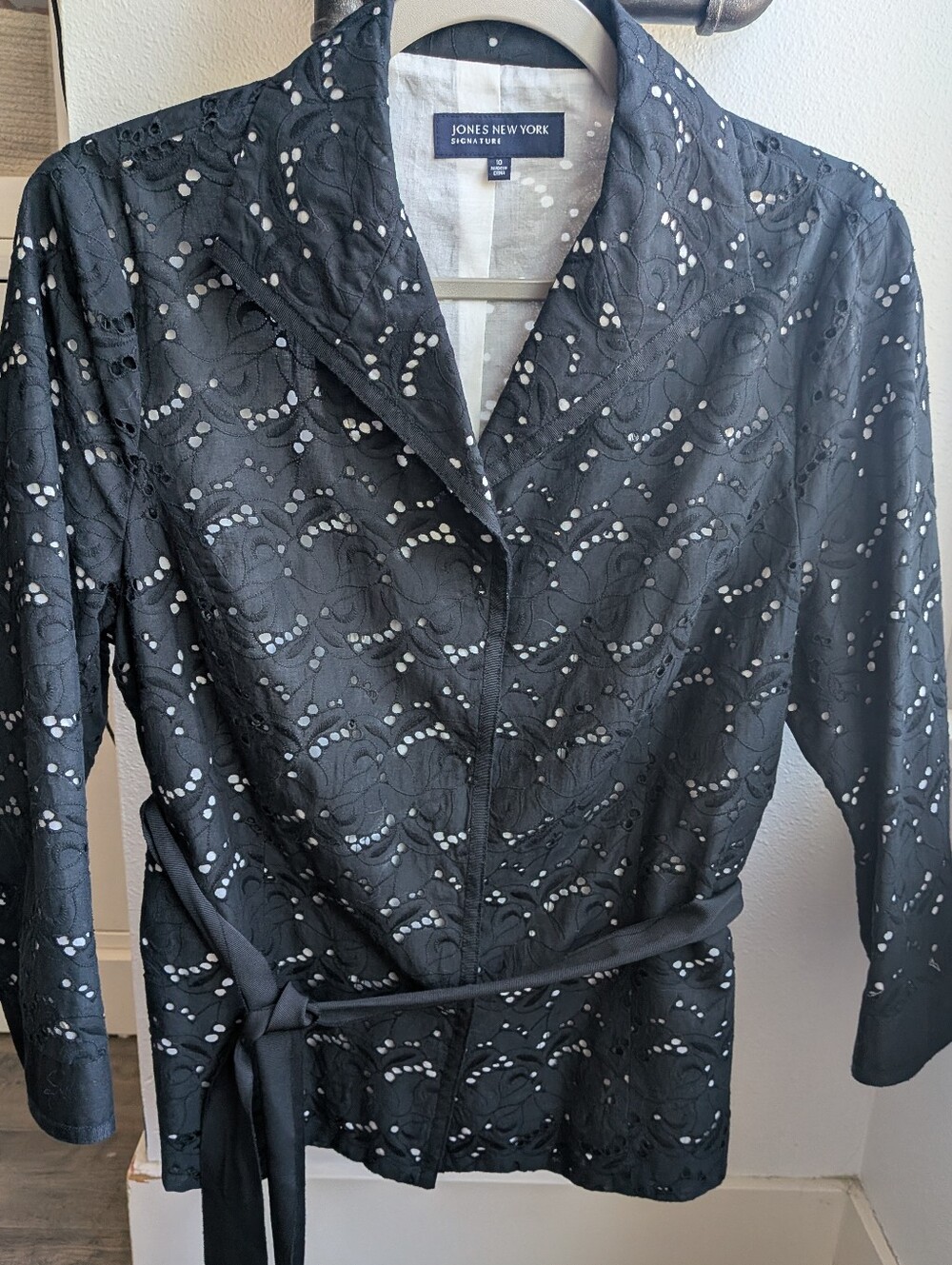 Jones New York Black Eyelet Belted Blazer Jacket 10 Cotton Shacket 100% Cotton